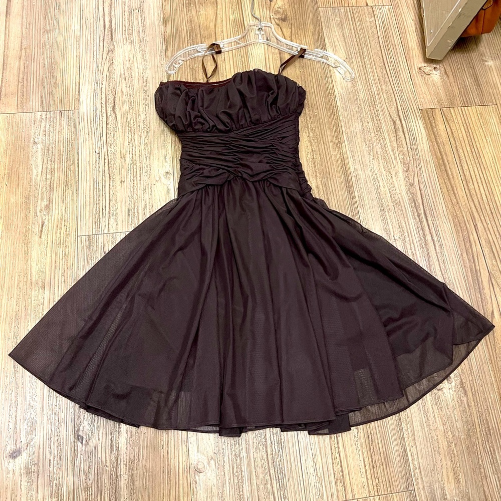 Brown tulle strapless dress